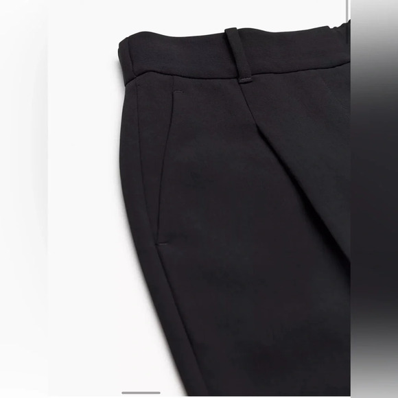 NWT Aritzia Wilfred Dashwood Pant - Black Crepette High-waisted pleated trousers - Picture 9 of 16